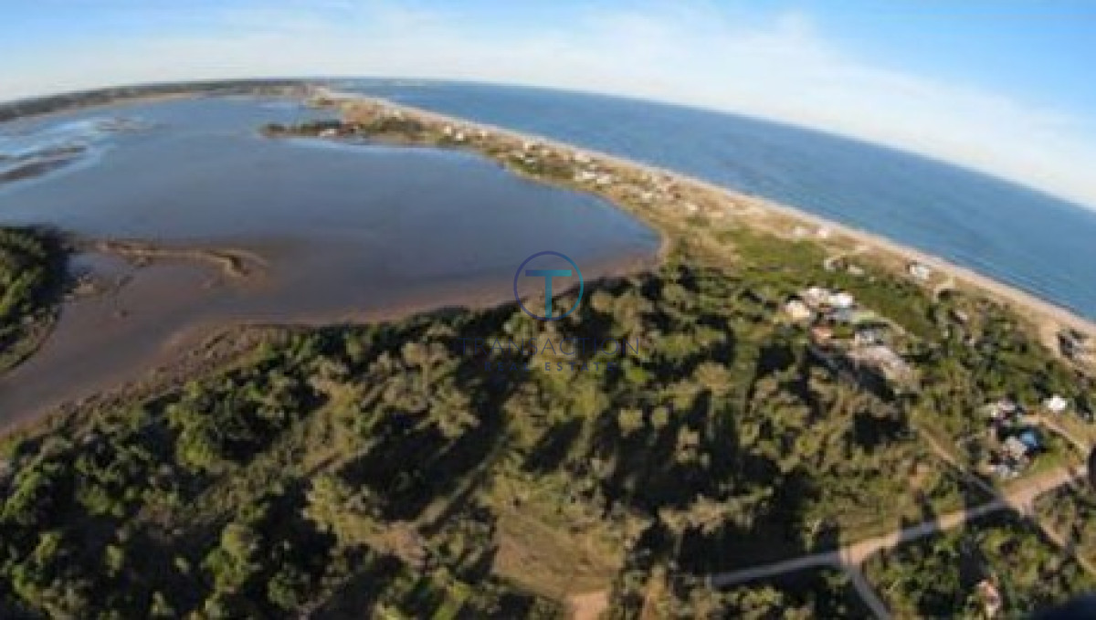 Terreno ID.182/Venta-de-Terreno-en-Arenas-de-José-Ignacio - Terreno  Santa Monica  2500 mt2