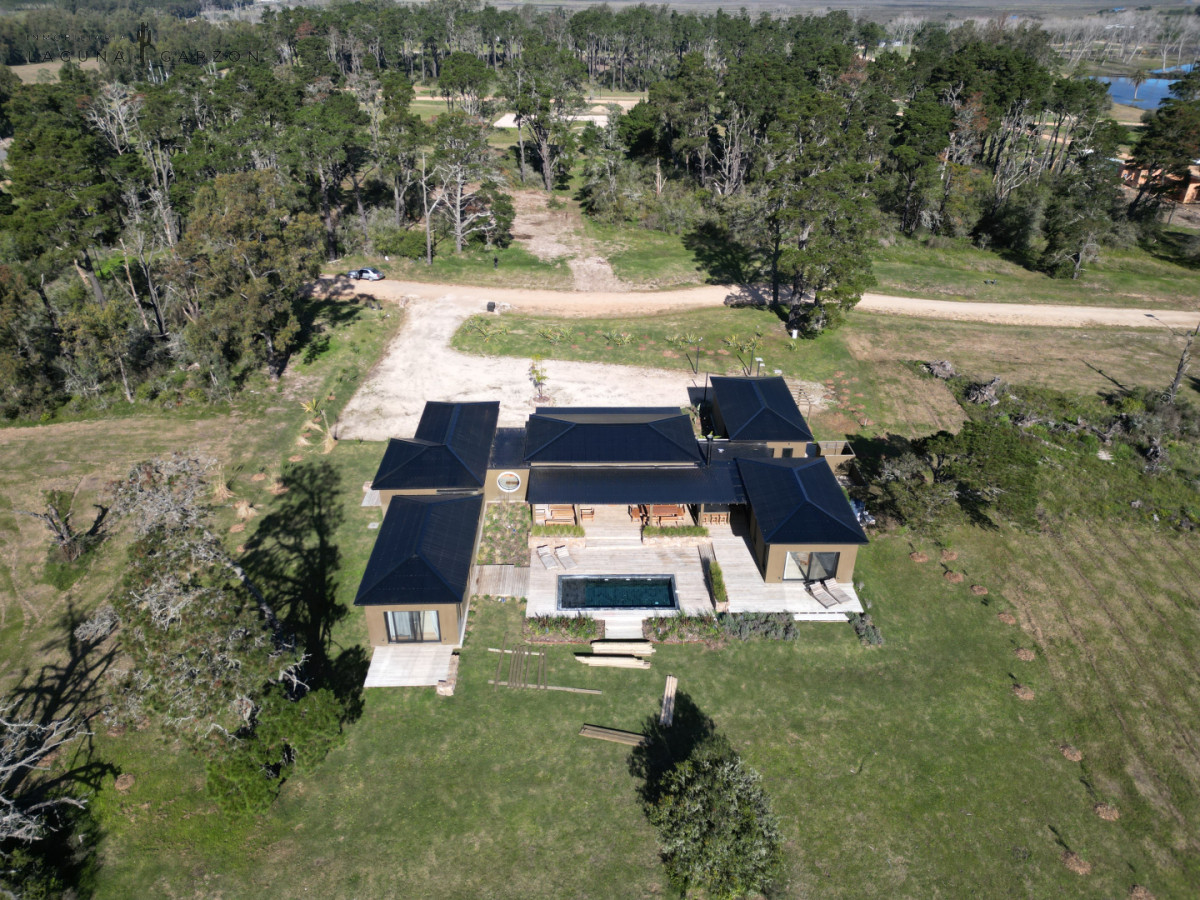 Casa ID.86 - Casa en venta Puerto Quetzal La Barra Punta del Este