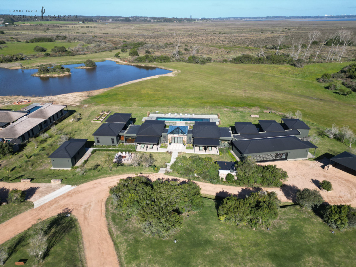 Casa ID.87 - Casa en venta Puerto Quetzal La Barra Punta del Este