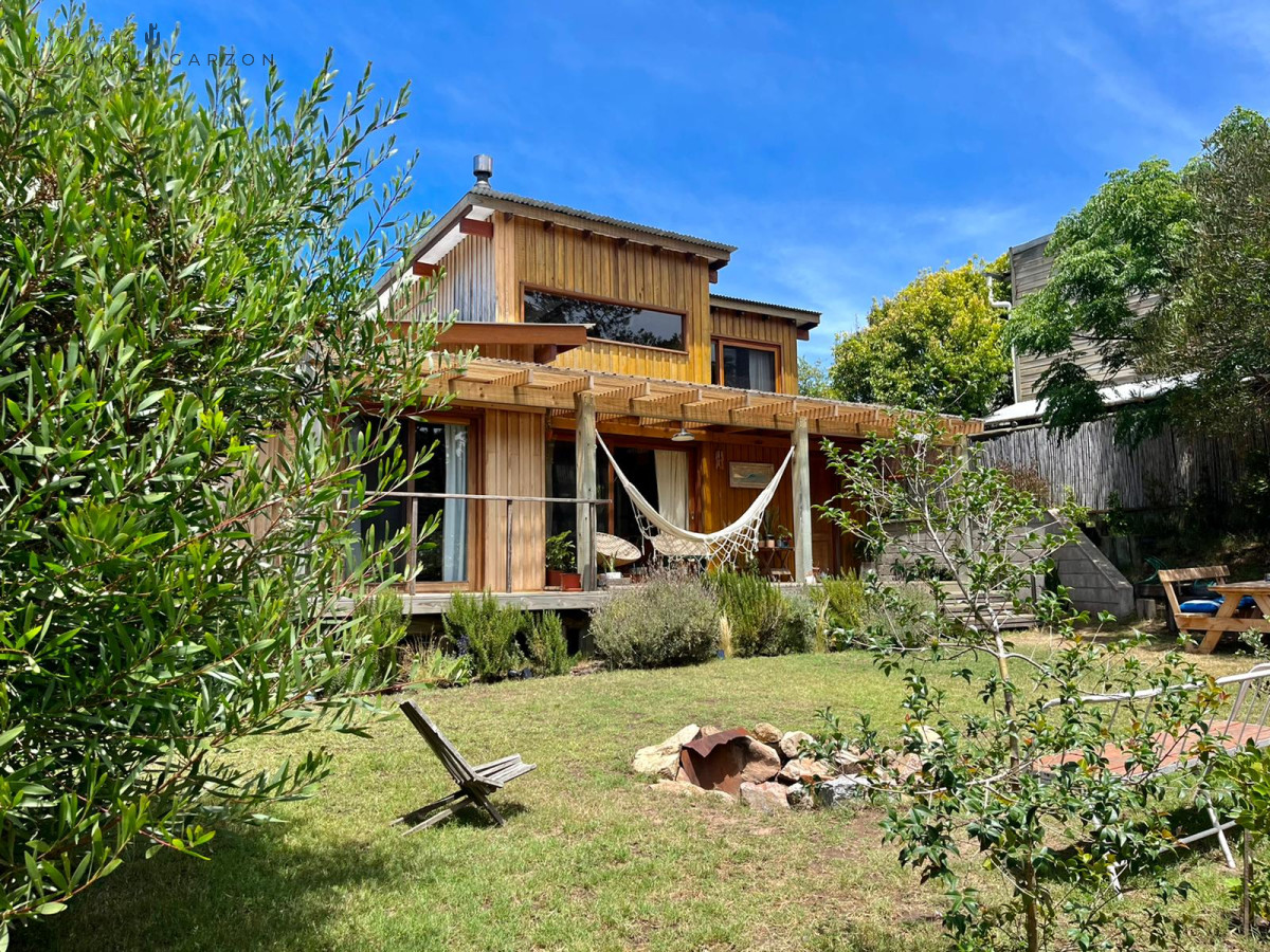 Casa ID.7 - ALQUILER Vista al BOSQUE de MANANTIALES