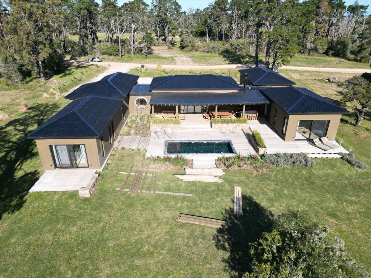 Casa ID.86 - Casa en venta Puerto Quetzal La Barra Punta del Este