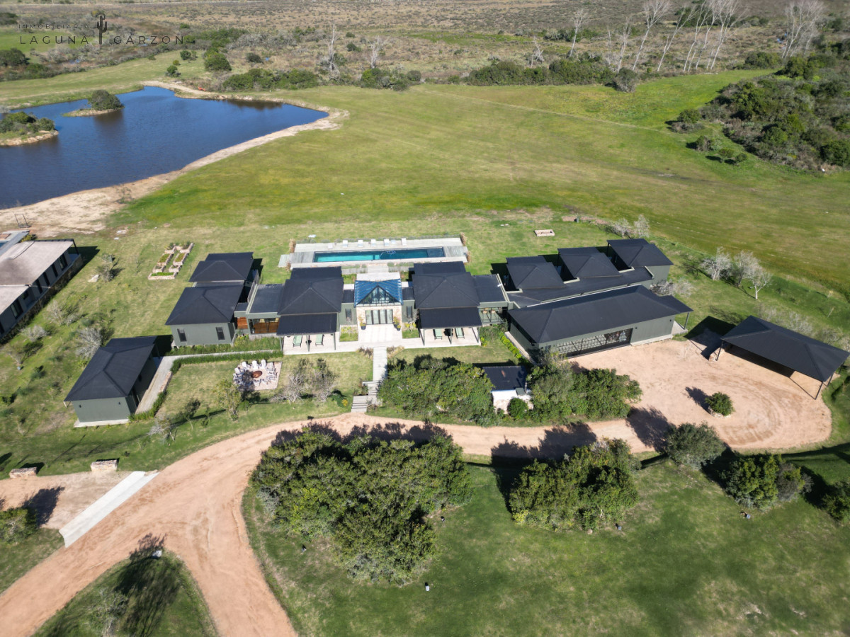 Casa ID.87 - Casa en venta Puerto Quetzal La Barra Punta del Este