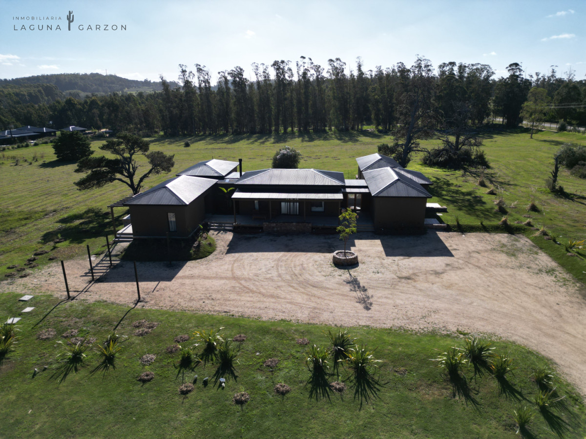 Casa ID.86 - Casa en venta Puerto Quetzal La Barra Punta del Este