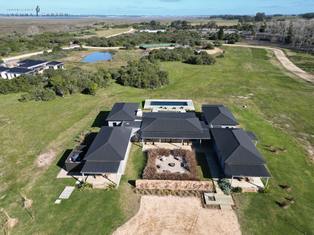 Casa ID.84 - Casa en venta Puerto Quetzal La Barra Punta del Este