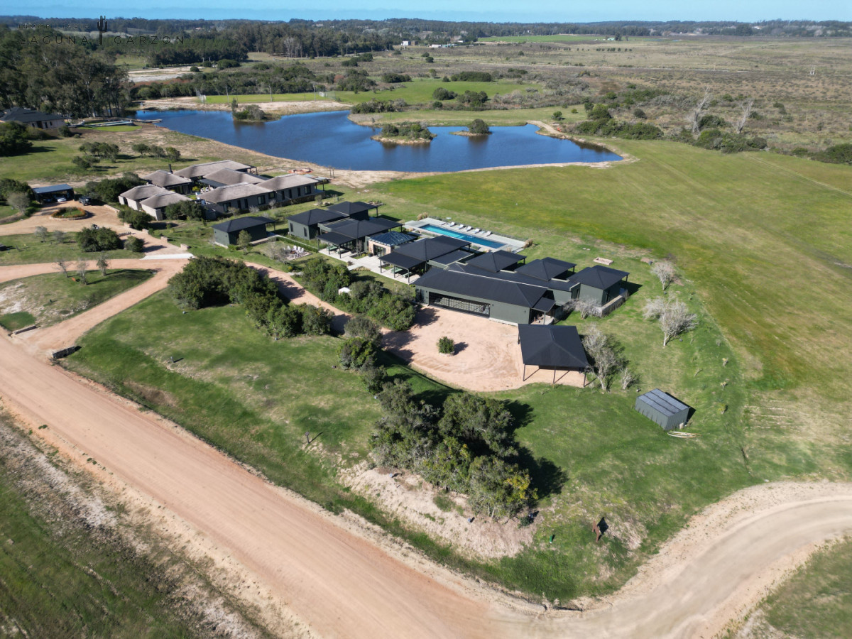 Casa ID.87 - Casa en venta Puerto Quetzal La Barra Punta del Este