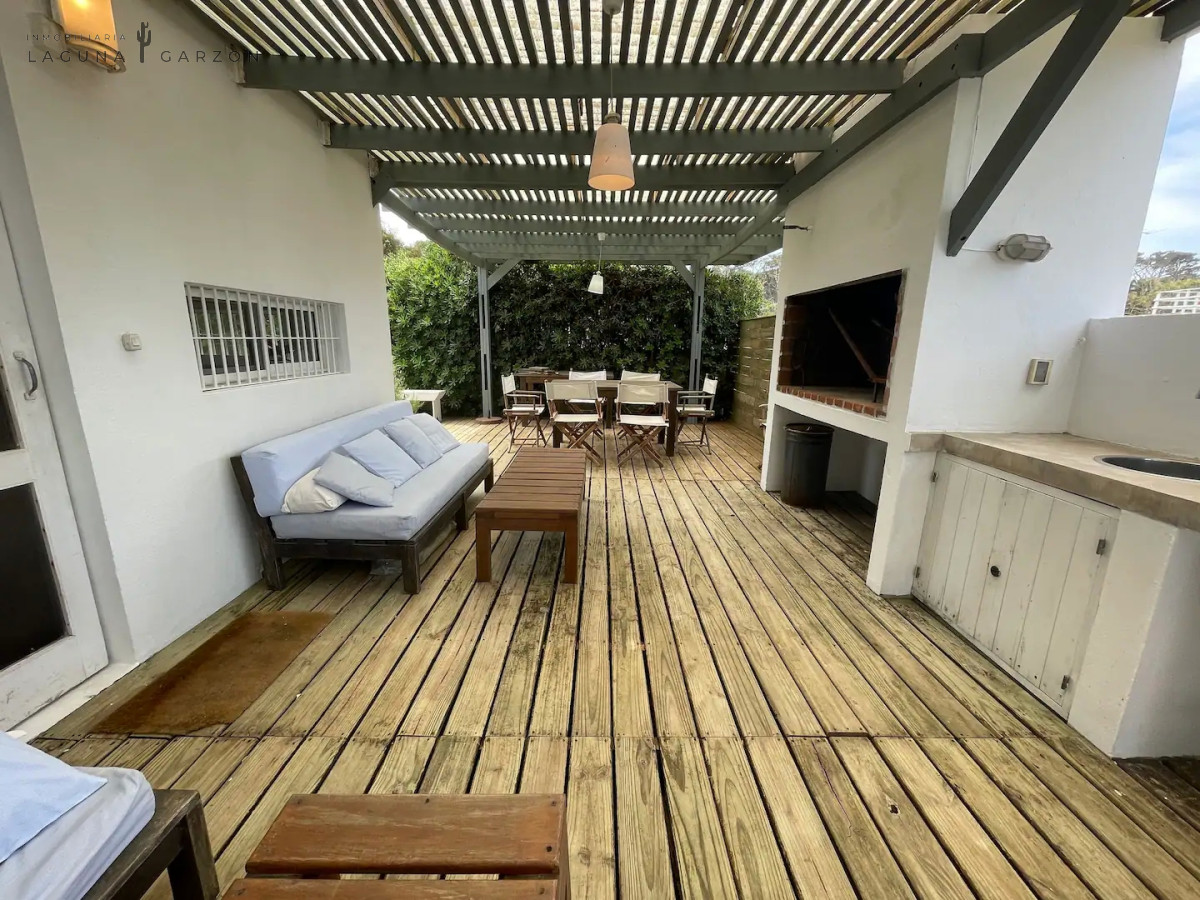 Casa ID.27 - LA JUANITA ALQUILER frente a La Susana