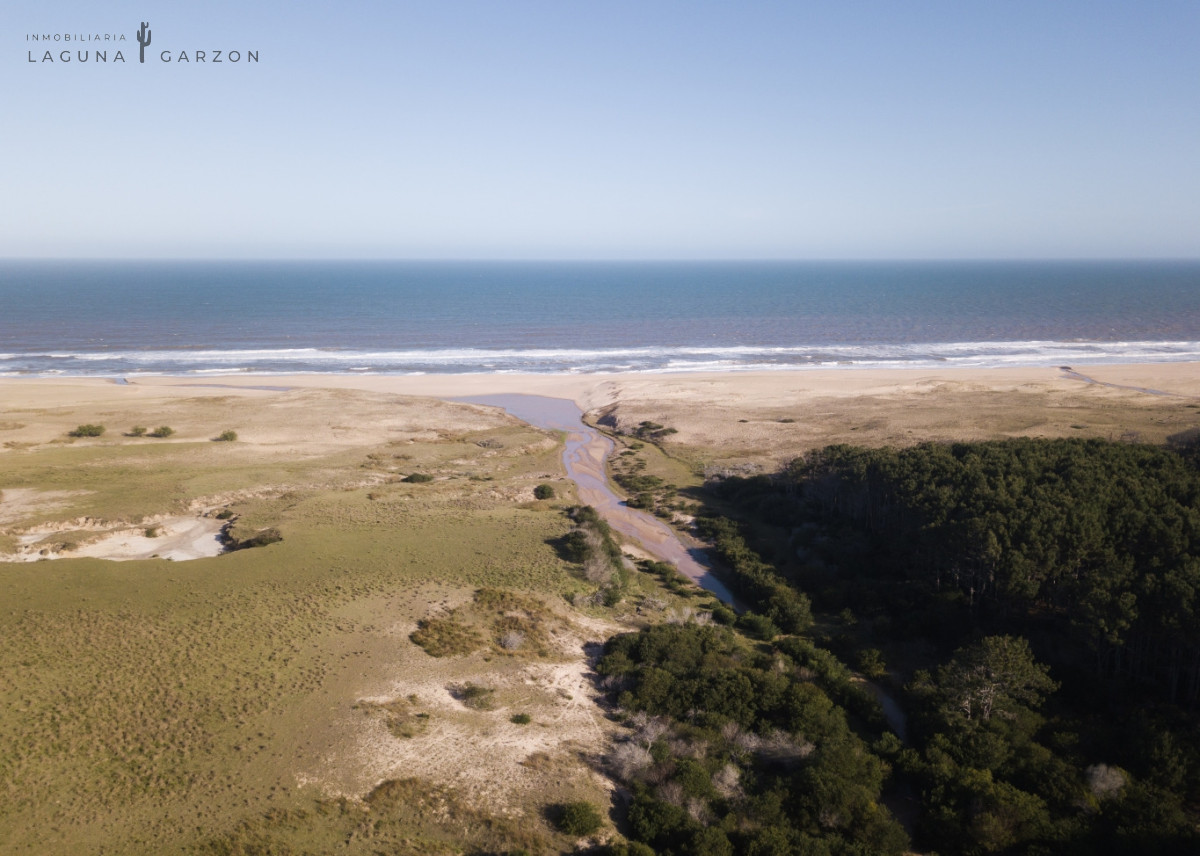 Campo Ref.83 - CAMPO 235 HAS Oceano Atlantico ROCHA