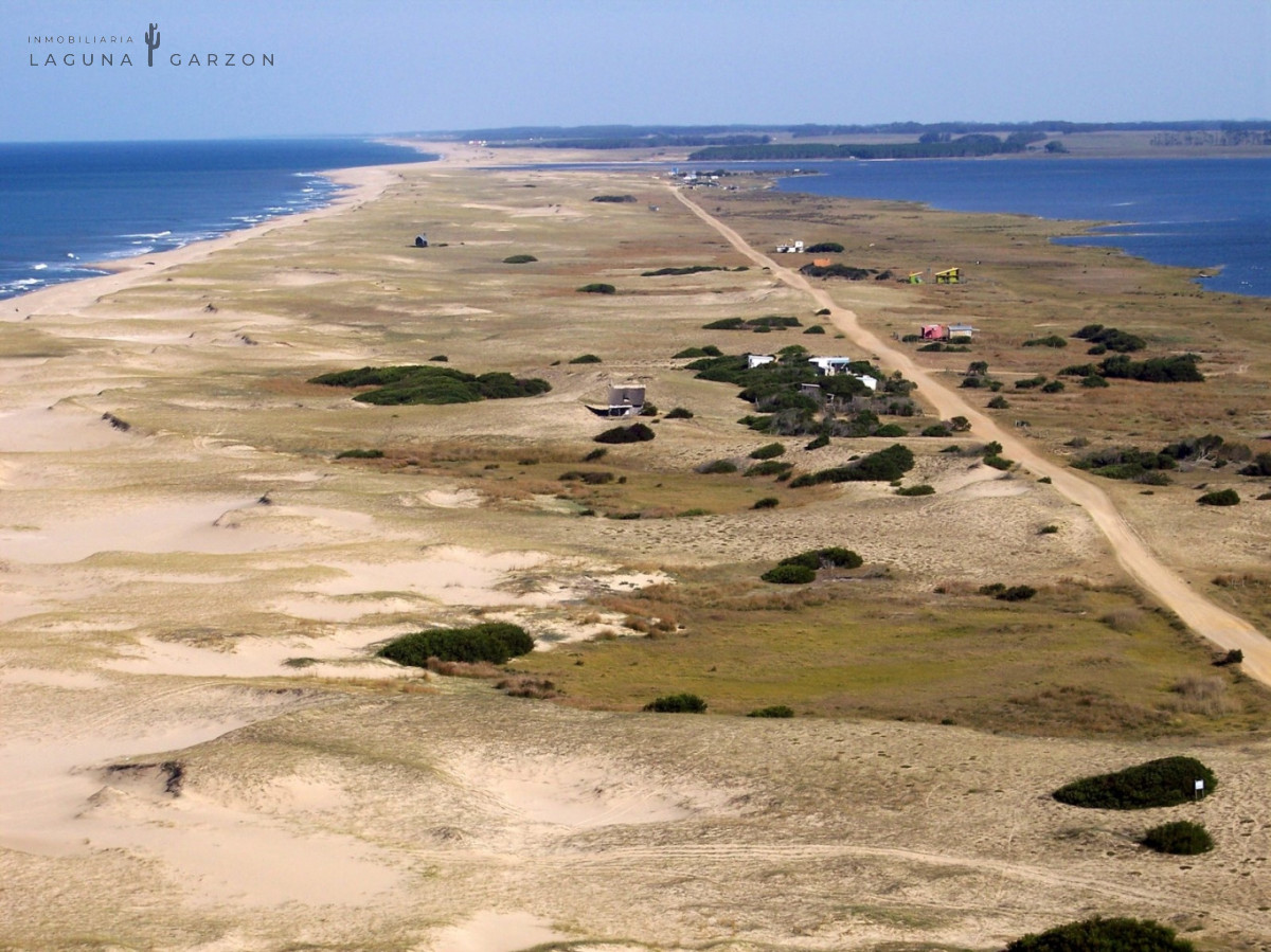Campo Ref.82 - Campo Exclusivo sobre Laguna de Rocha con Vista al Océano Atlántico