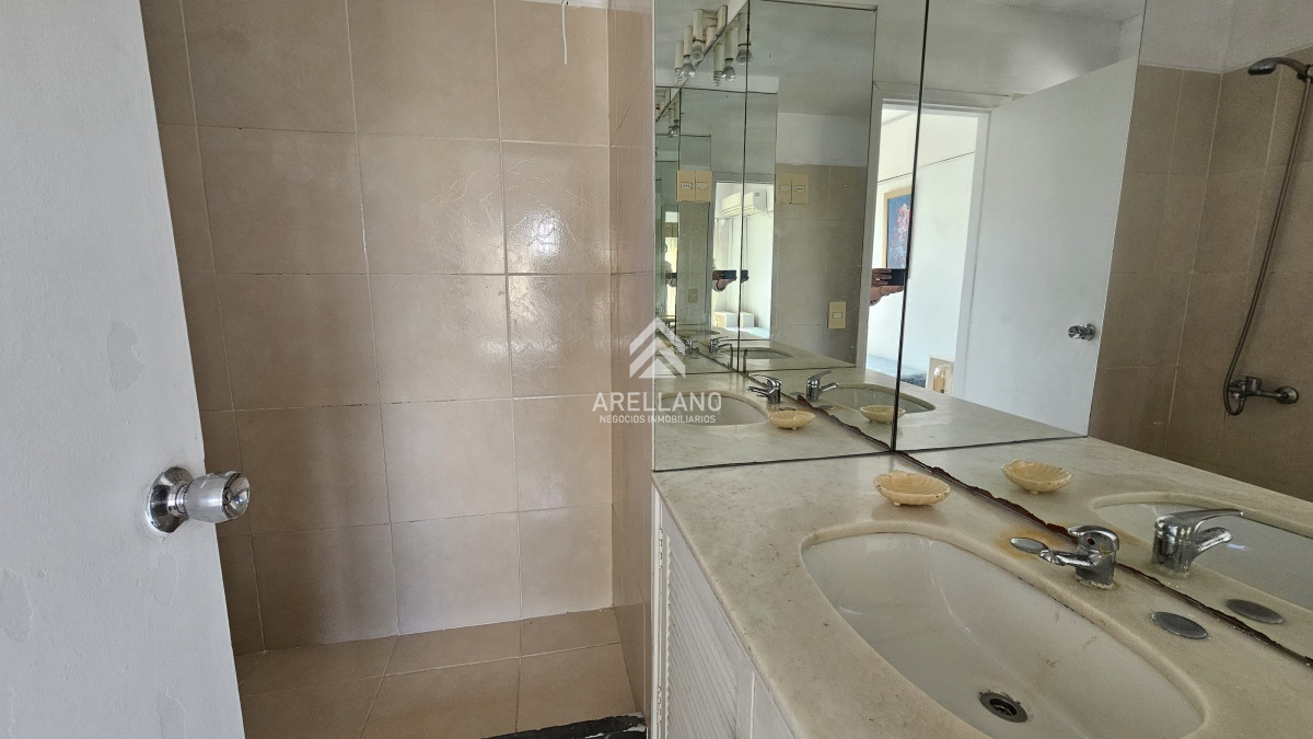 Apartamento ID.4420 - Edifico bajo a metros del puerto