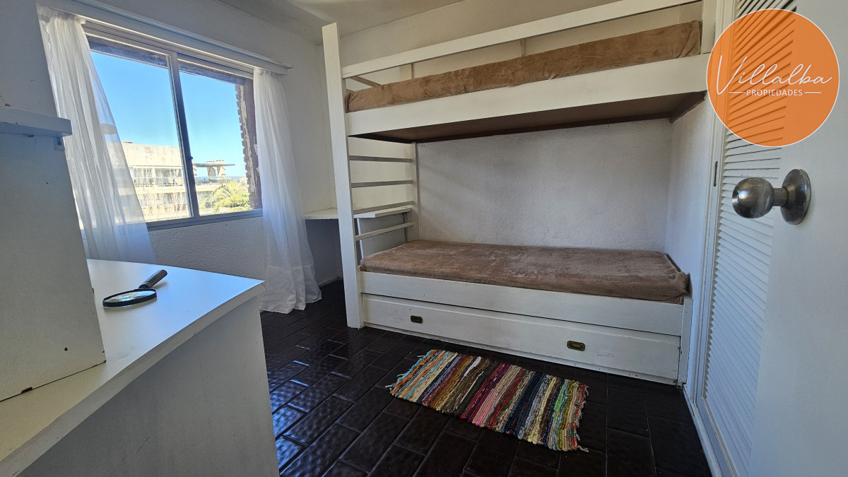 Apartamento ID.3330 - Edifico bajo a metros del puerto