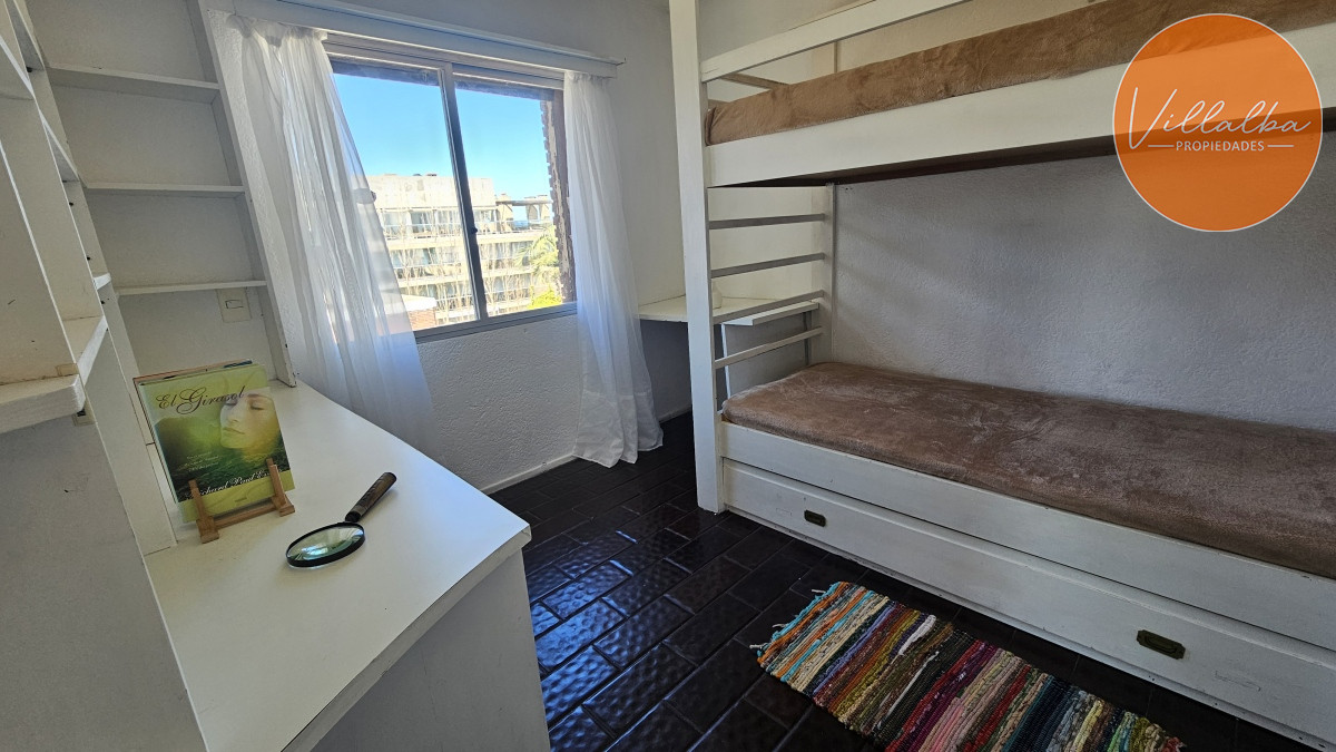 Apartamento ID.3330 - Edifico bajo a metros del puerto
