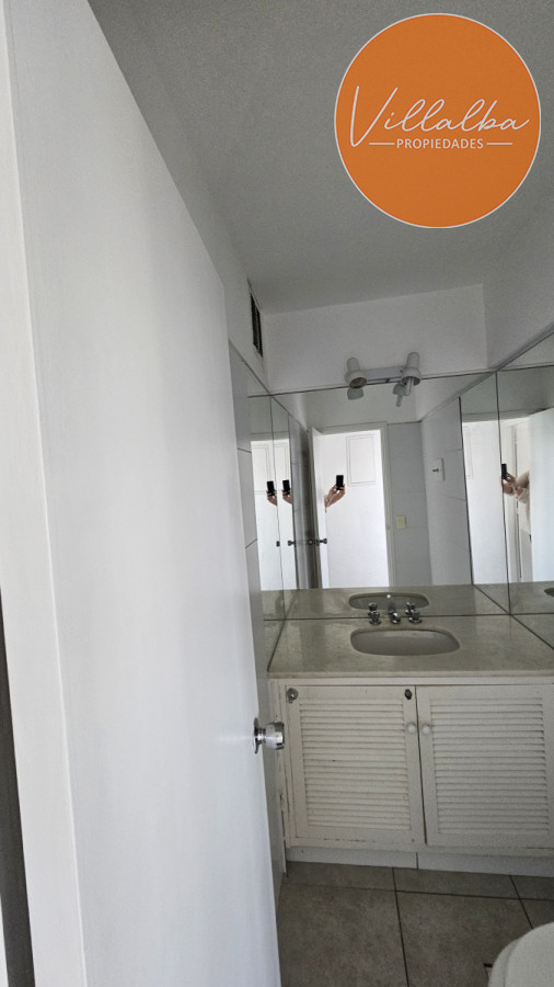 Apartamento ID.3330 - Edifico bajo a metros del puerto