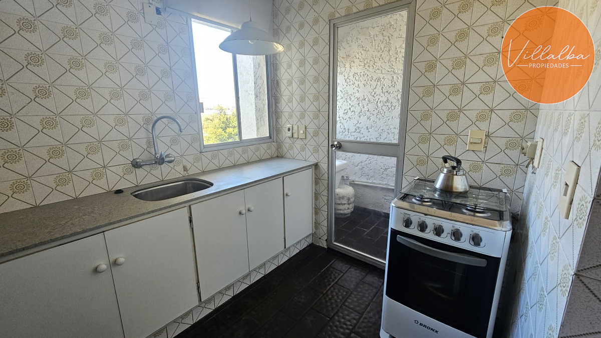 Apartamento ID.3330 - Edifico bajo a metros del puerto