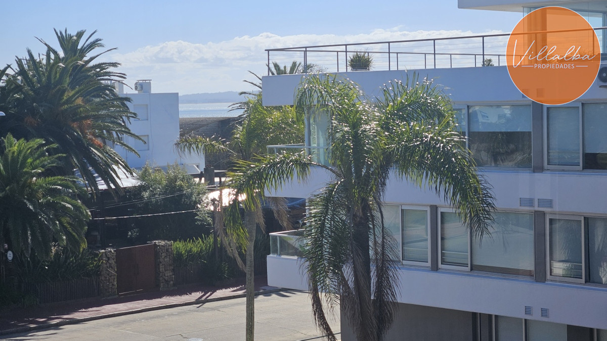 Apartamento ID.3330 - Edifico bajo a metros del puerto