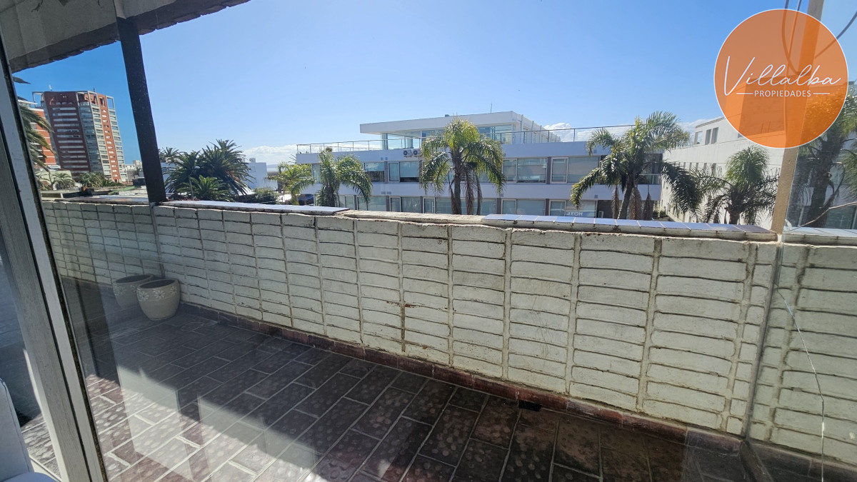 Apartamento ID.3330 - Edifico bajo a metros del puerto