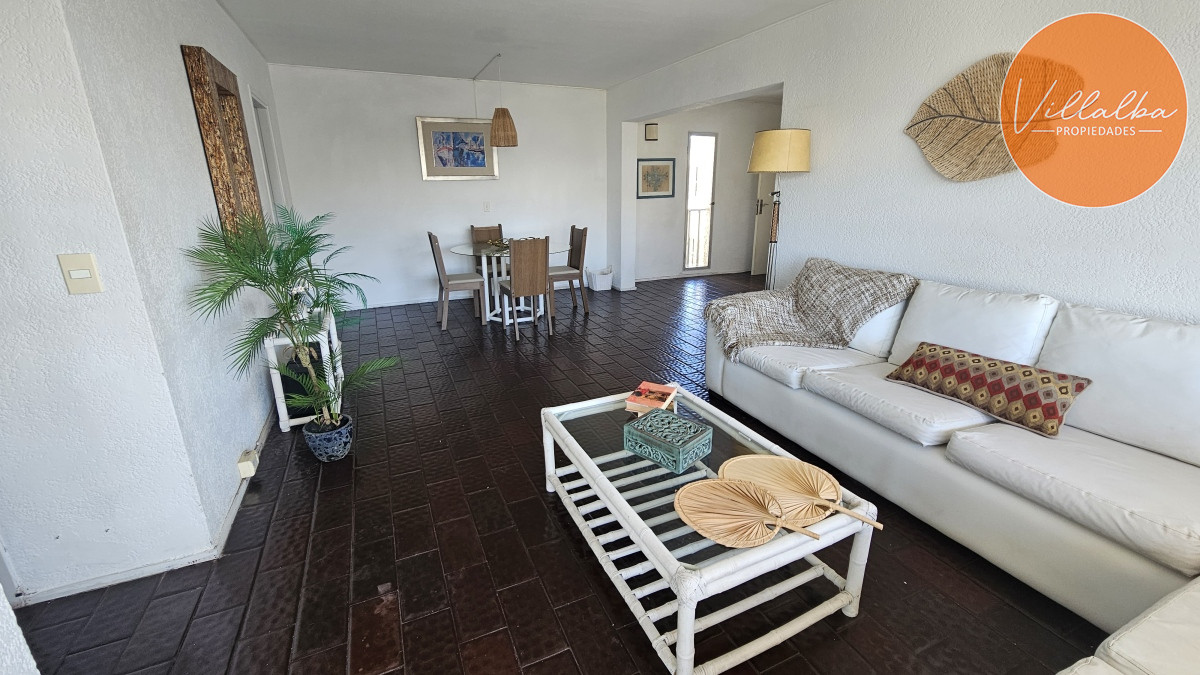 Apartamento ID.3330 - Edifico bajo a metros del puerto