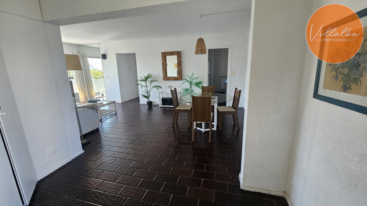 Apartamento ID.3330 - Edifico bajo a metros del puerto