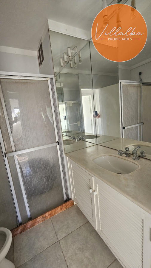 Apartamento ID.3330 - Edifico bajo a metros del puerto