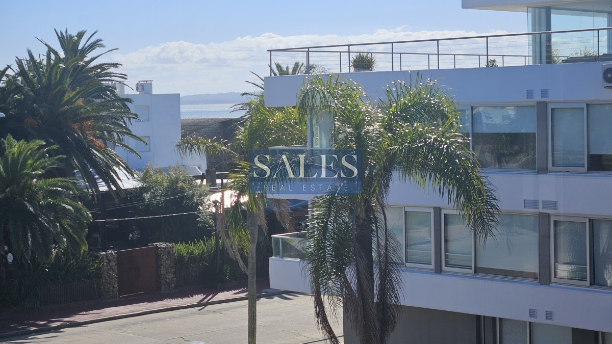 Apartamento ID.930 - Apartamento en venta Península Punta del Este 3 dormitorios