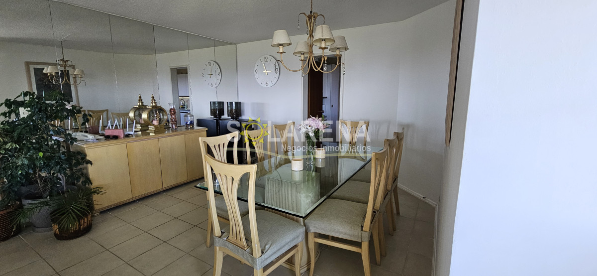 Apartamento ID.207 - Clasica torre, piso alto con vista hermosa a la Mansa