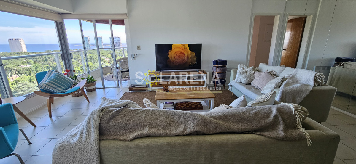 Apartamento ID.207 - Clasica torre, piso alto con vista hermosa a la Mansa