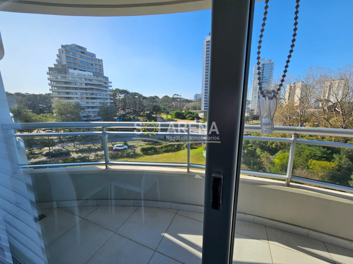 Apartamento ID.171 - Edificio de Categoría con excelentes servicios