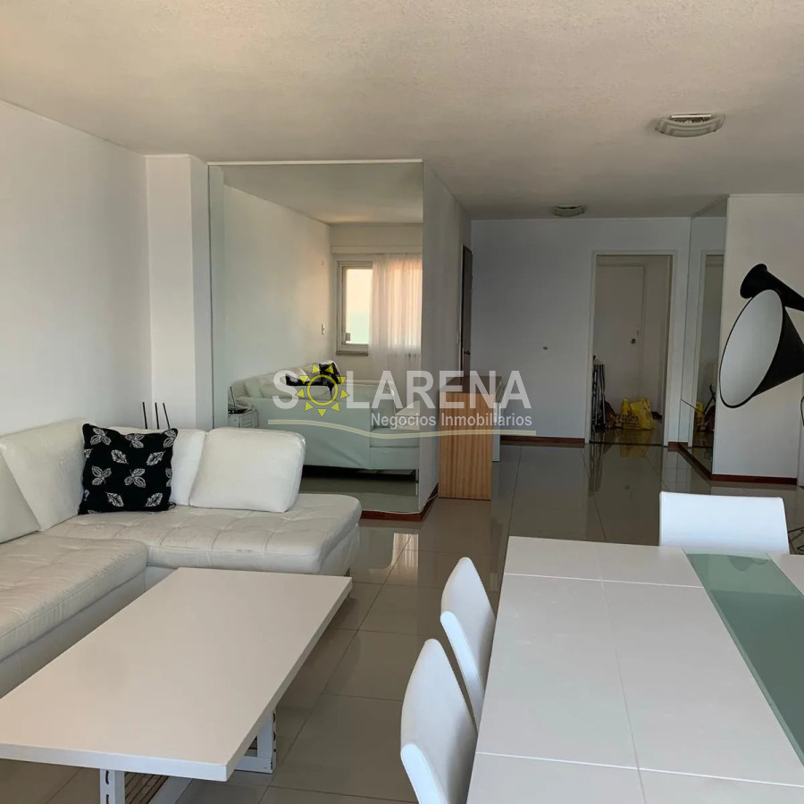 Apartamento ID.892 - Torre de categoría a metros del Puerto, excelente vista al mar