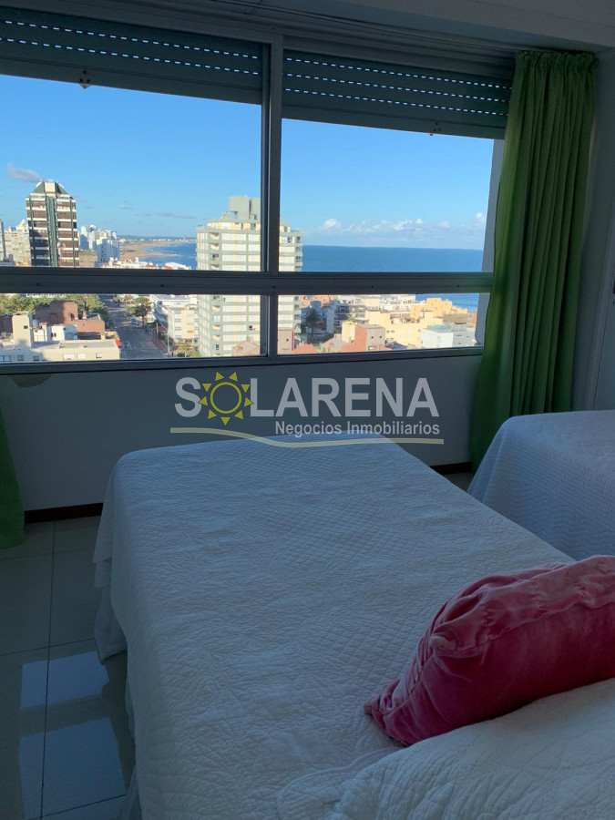 Apartamento ID.892 - Torre de categoría a metros del Puerto, excelente vista al mar