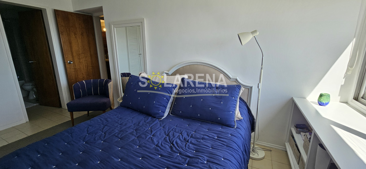 Apartamento ID.207 - Clasica torre, piso alto con vista hermosa a la Mansa