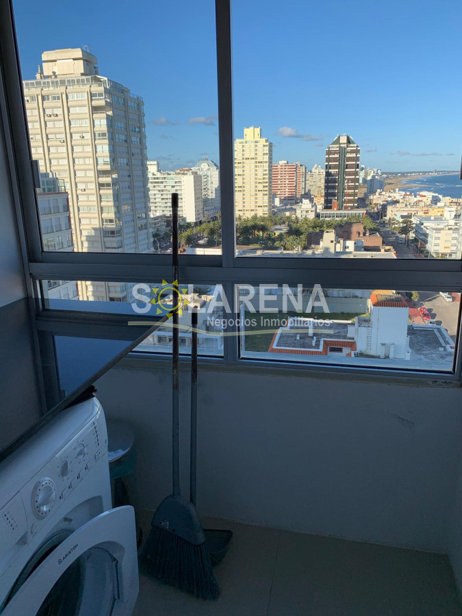 Apartamento ID.892 - Torre de categoría a metros del Puerto, excelente vista al mar