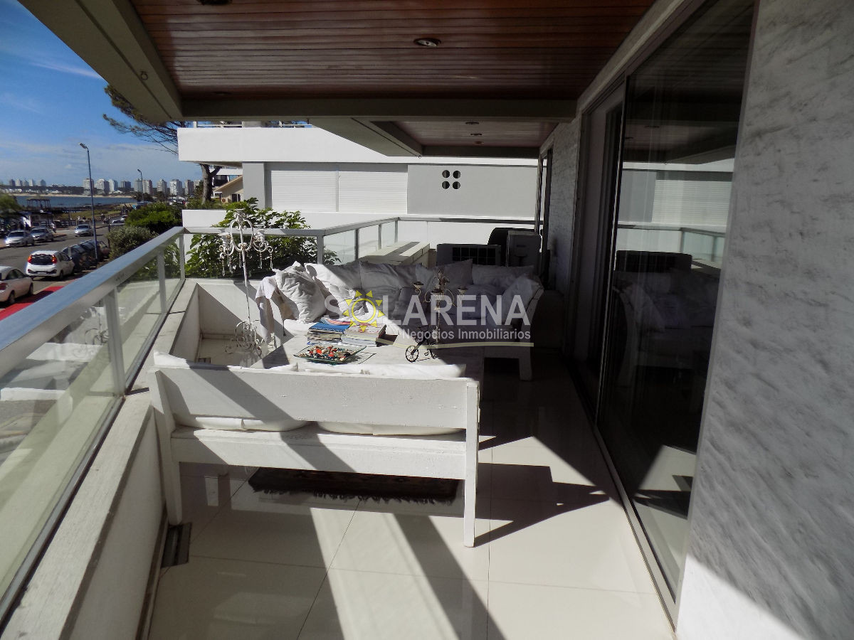 Apartamento ID.296 - Edificio frente al puerto con vista directa al mar