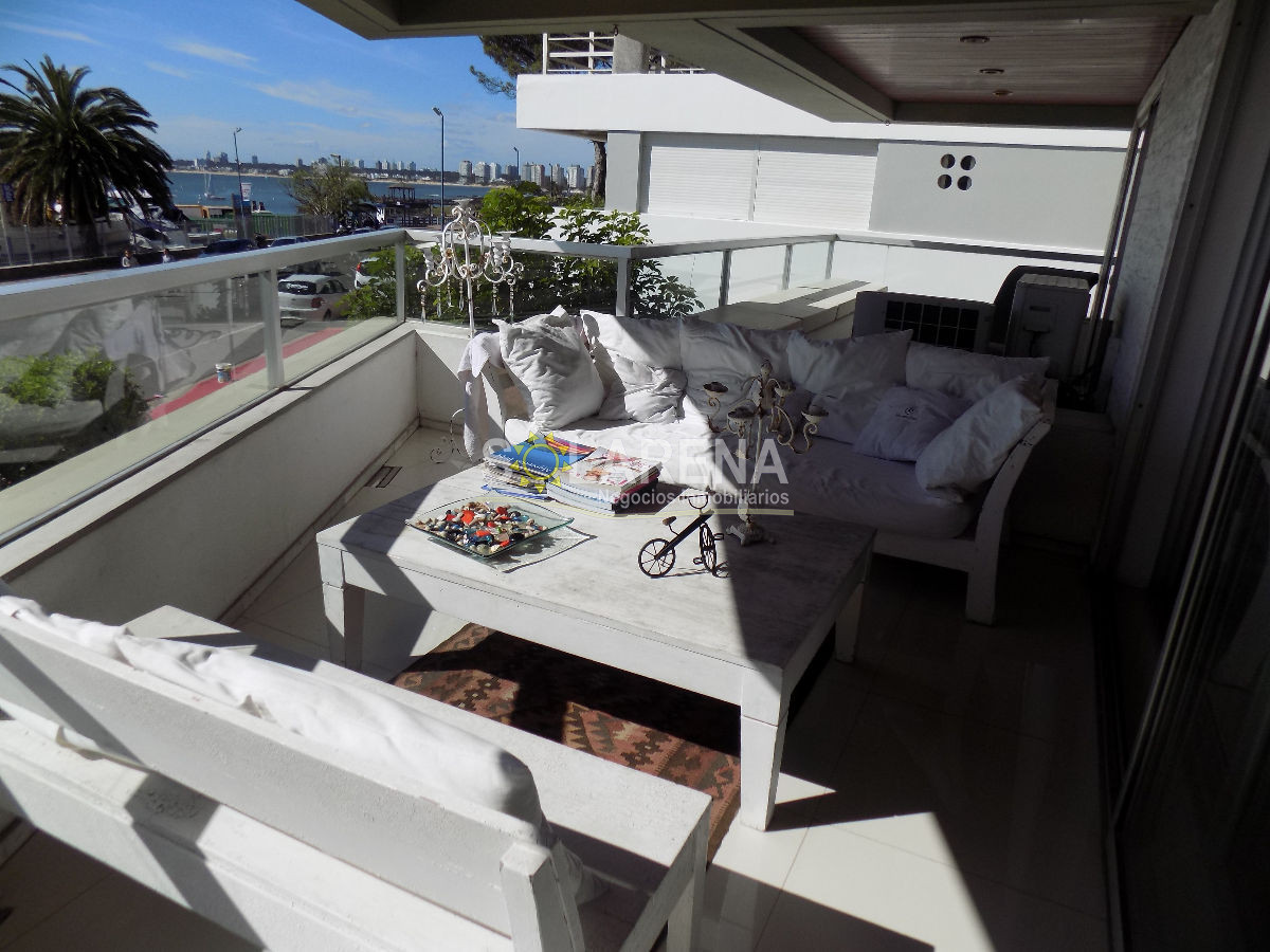 Apartamento ID.296 - Edificio frente al puerto con vista directa al mar
