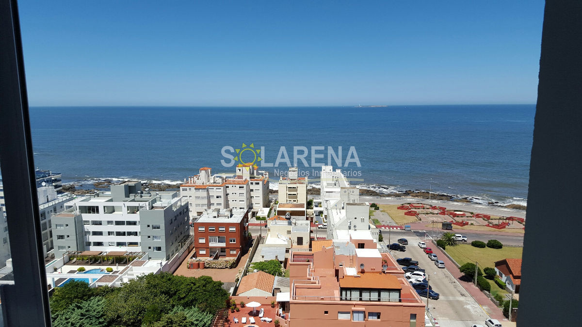Apartamento ID.892 - Torre de categoría a metros del Puerto, excelente vista al mar