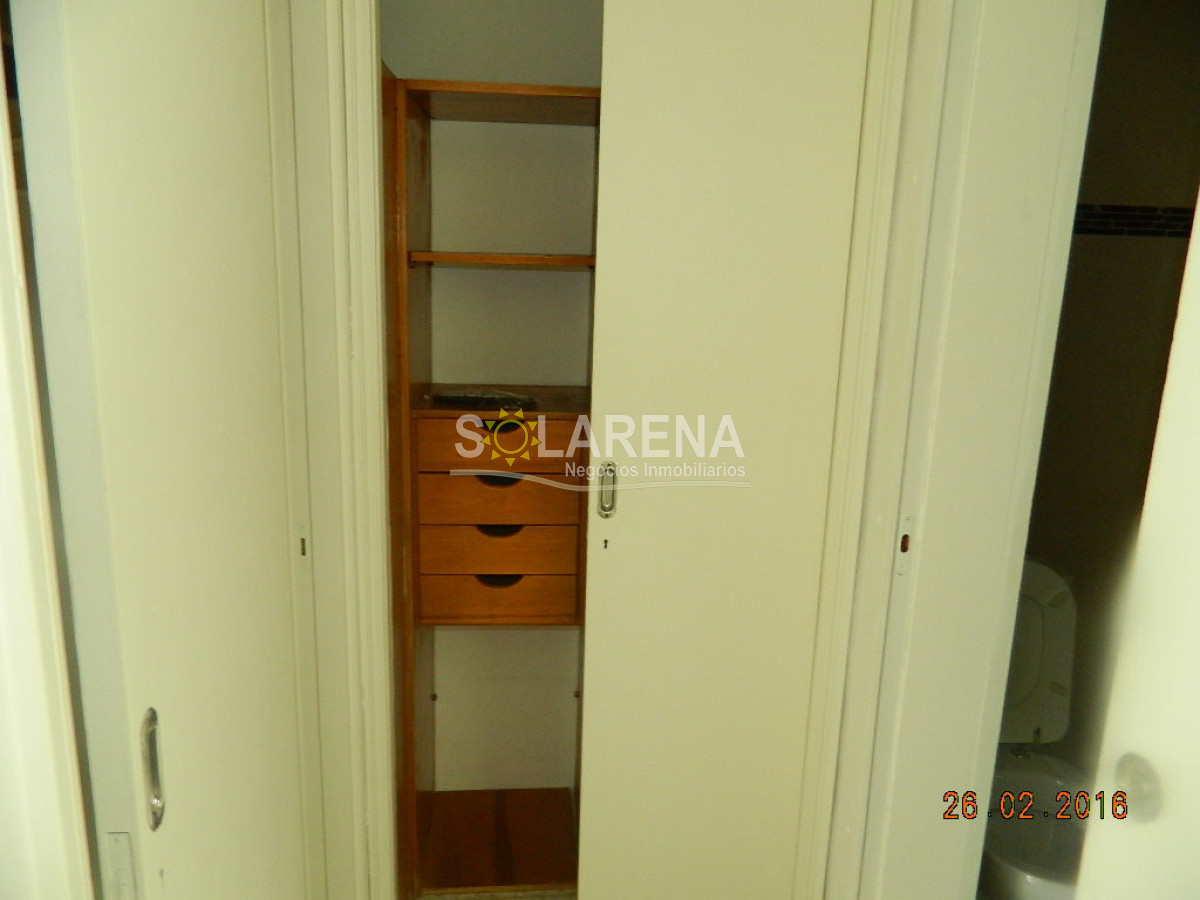 Apartamento ID.892 - Torre de categoría a metros del Puerto, excelente vista al mar
