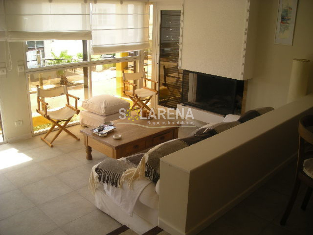 Apartamento ID.89 - Hermoso apartamento en edificio bajo a dos cuadras del puerto