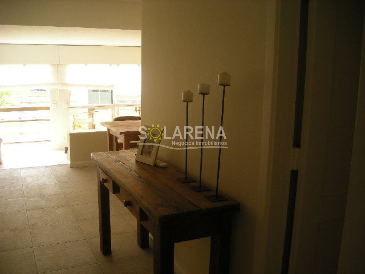 Apartamento ID.89 - Hermoso apartamento en edificio bajo a dos cuadras del puerto