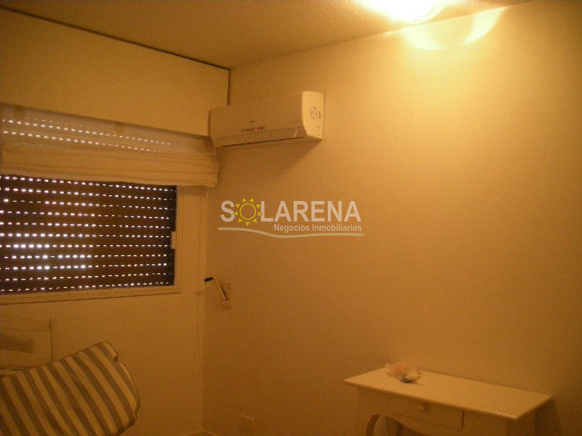 Apartamento ID.89 - Hermoso apartamento en edificio bajo a dos cuadras del puerto