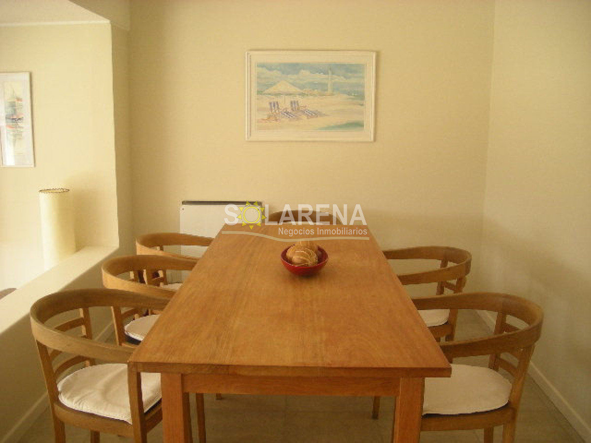 Apartamento ID.89 - Hermoso apartamento en edificio bajo a dos cuadras del puerto