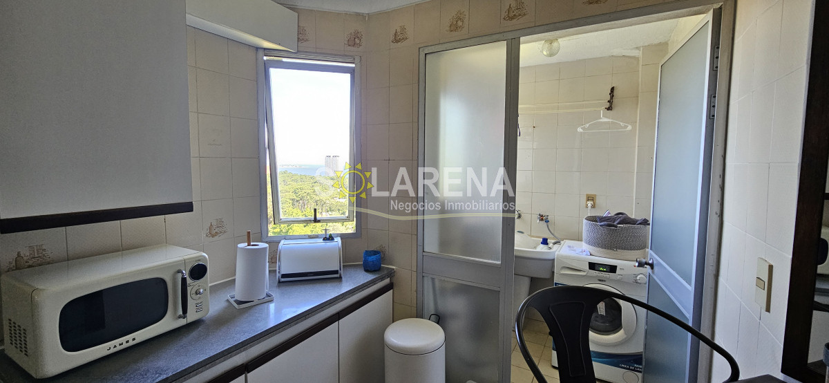 Apartamento ID.207 - Clasica torre, piso alto con vista hermosa a la Mansa