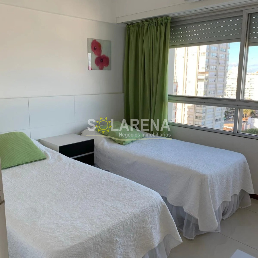 Apartamento ID.892 - Torre de categoría a metros del Puerto, excelente vista al mar