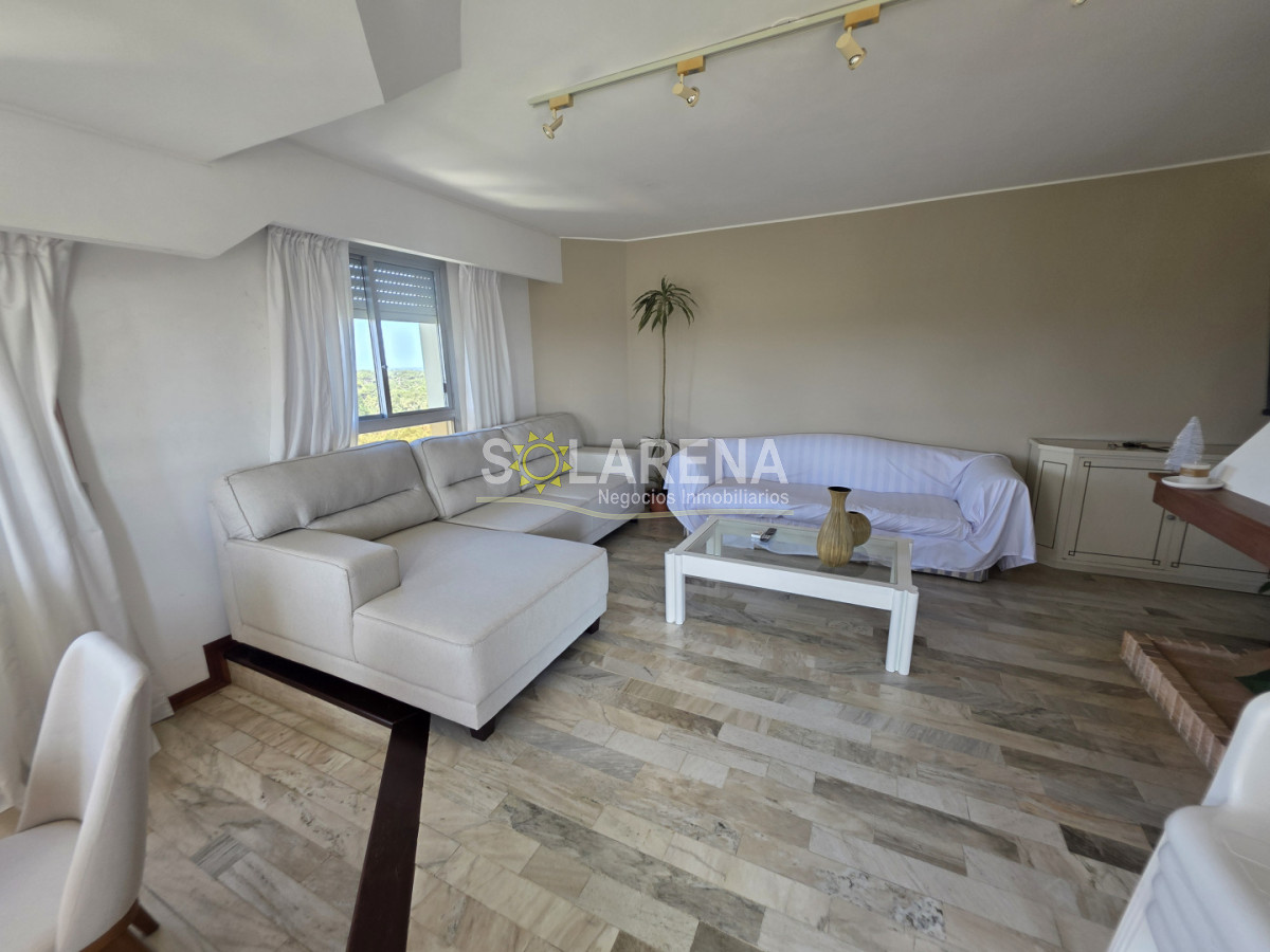 Apartamento ID.6475 - Torre de categoría con excelentes servicios 