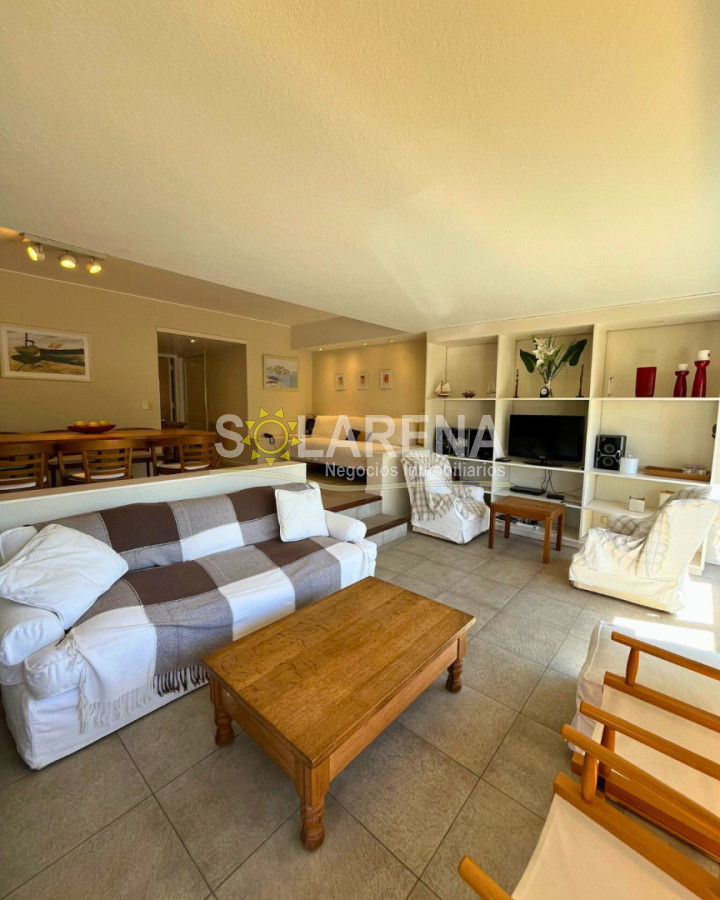 Apartamento ID.89 - Hermoso apartamento en edificio bajo a dos cuadras del puerto