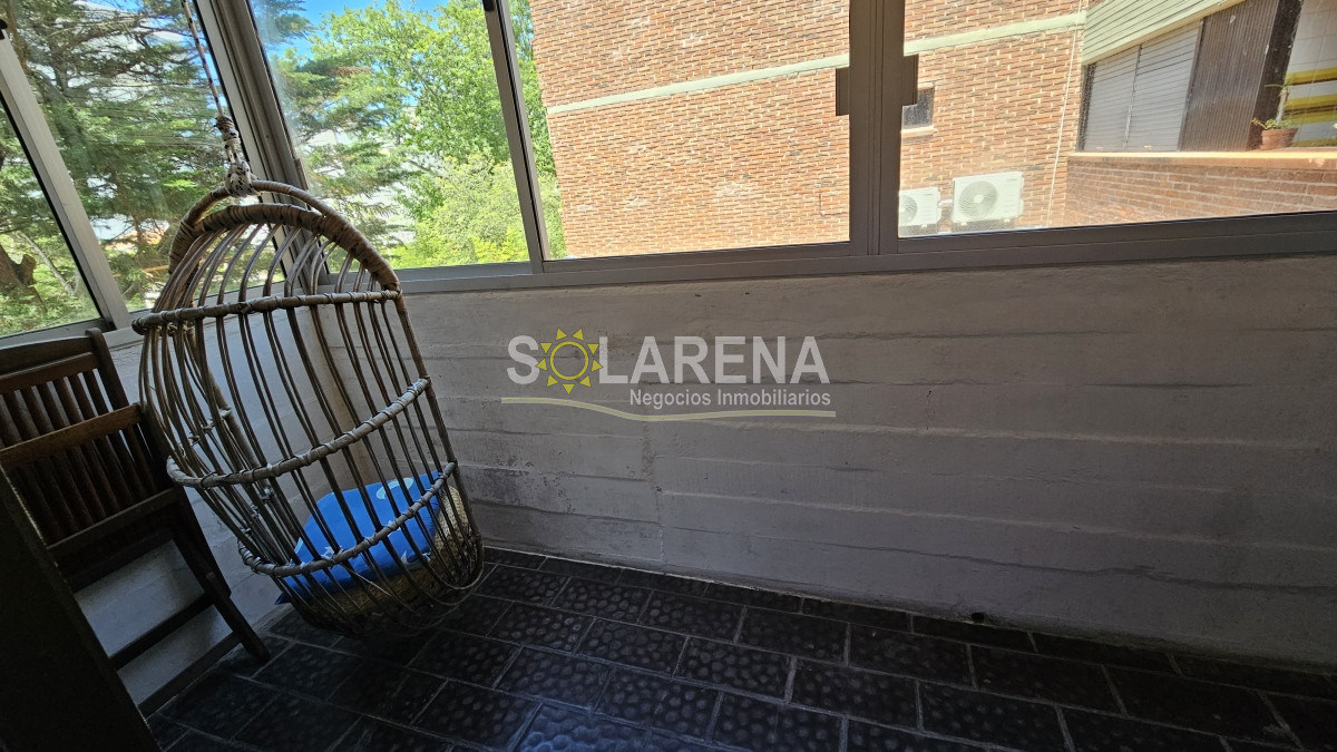 Apartamento ID.562 - Edificio bajo en zona puerto, amplio 