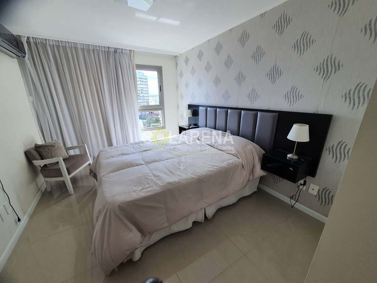 Apartamento ID.905 - De las mejores torres de Playa Brava con los mas completos servicios