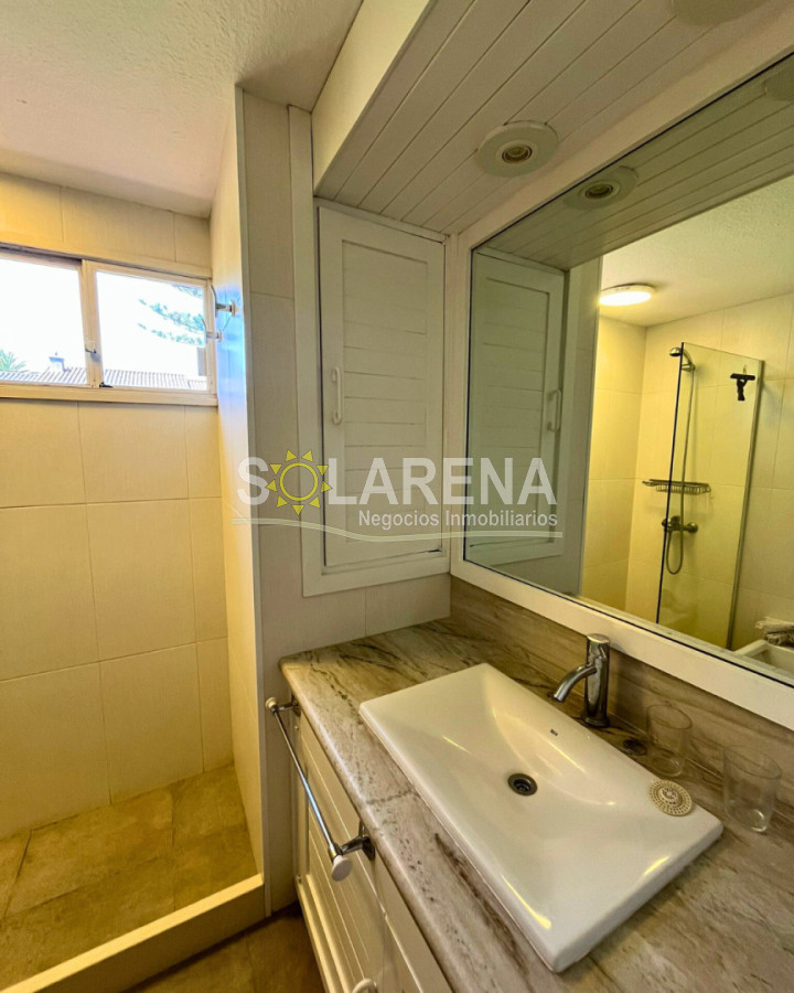 Apartamento ID.89 - Hermoso apartamento en edificio bajo a dos cuadras del puerto