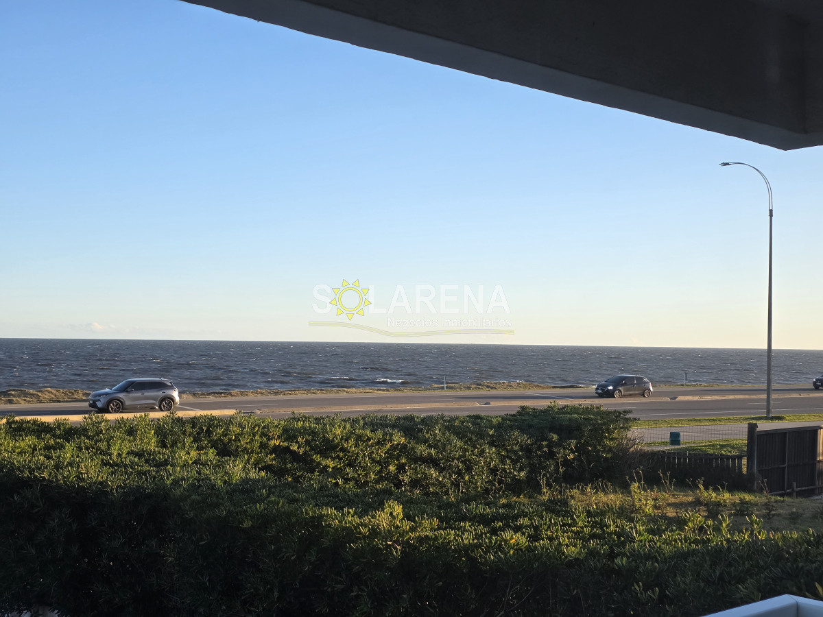 Apartamento ID.6544 - Edificio frente al mar