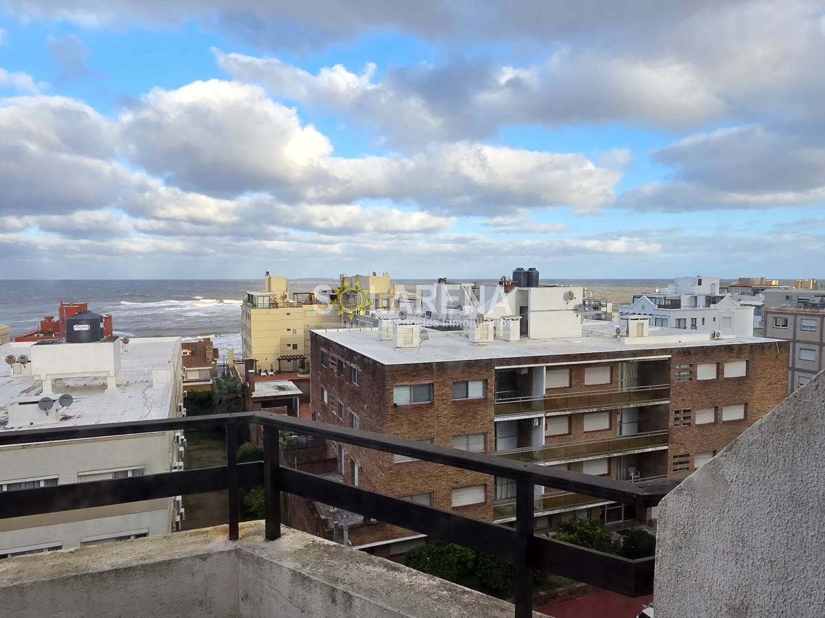 Apartamento ID.912 - EDIFICIO BAJO, PENT HOUSE DUPLEX A UNA CUADRA DEL MAR