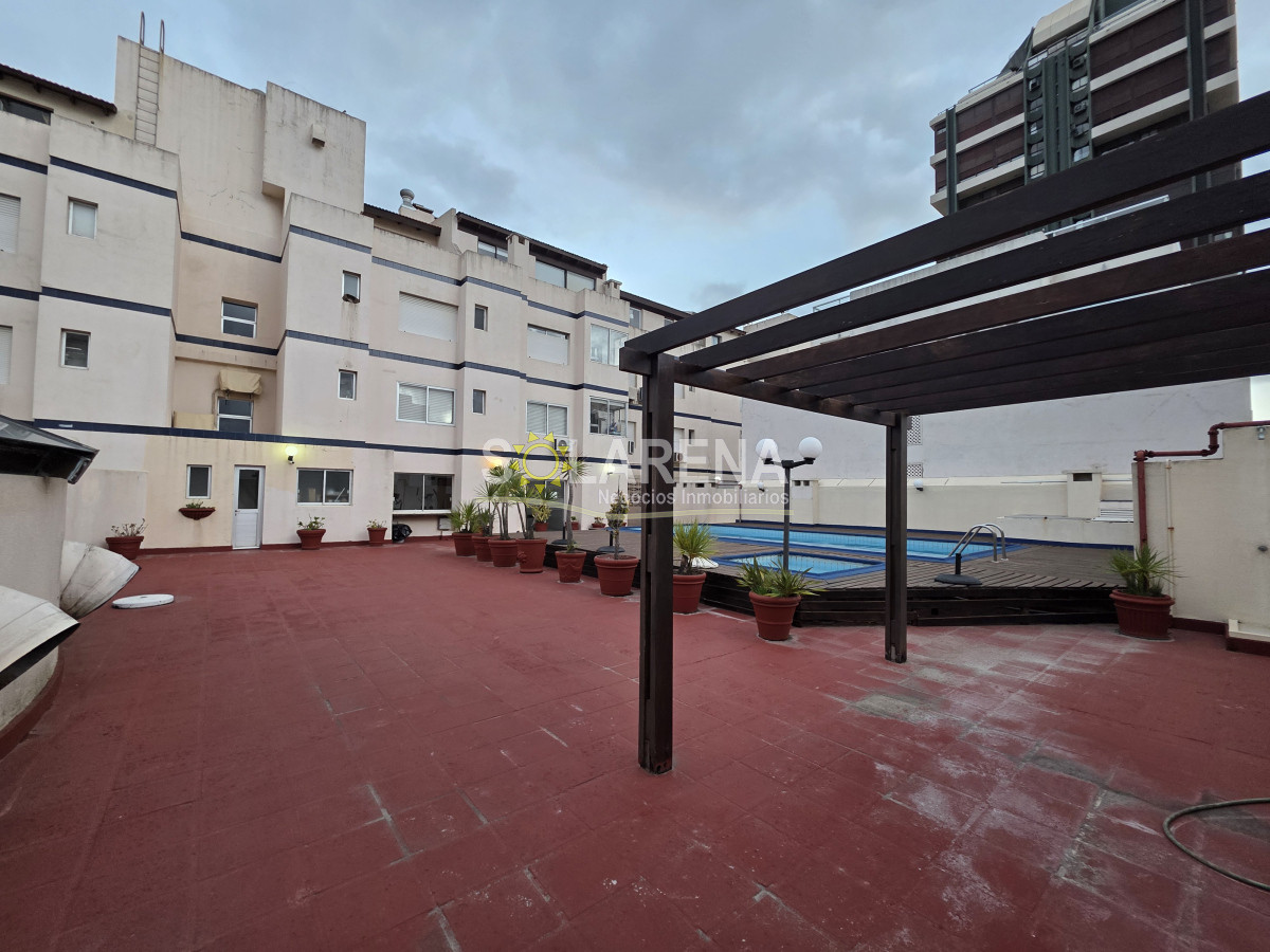 Apartamento ID.912 - EDIFICIO BAJO, PENT HOUSE DUPLEX A UNA CUADRA DEL MAR