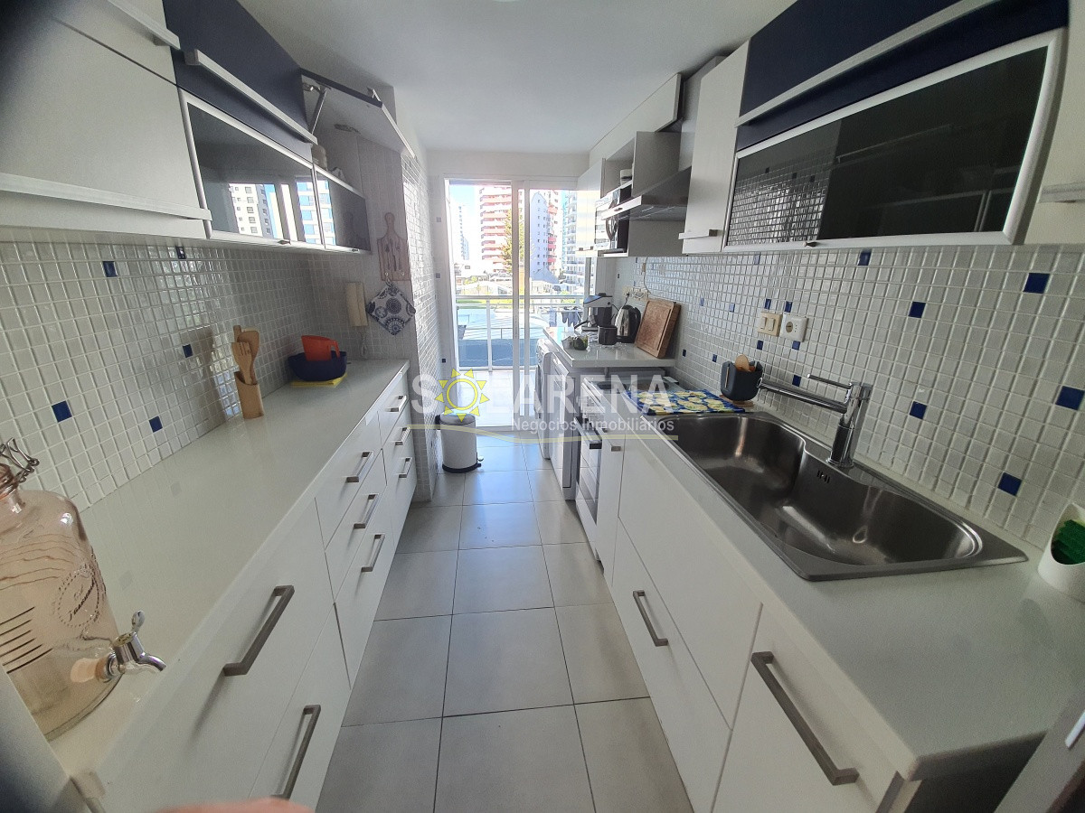 Apartamento ID.447 - Torre de categoria a 3 cuadras de playa Mansa