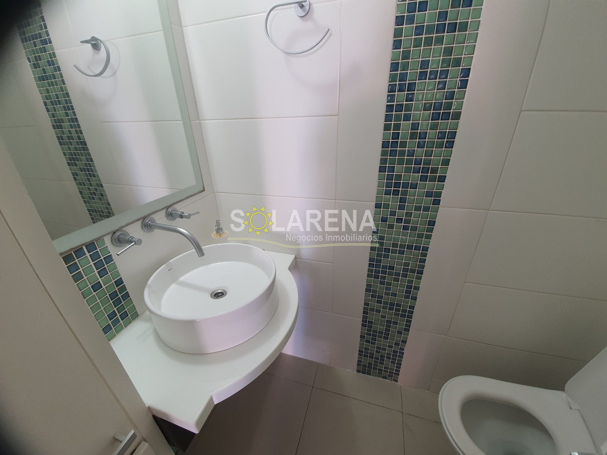 Apartamento ID.447 - Torre de categoria a 3 cuadras de playa Mansa